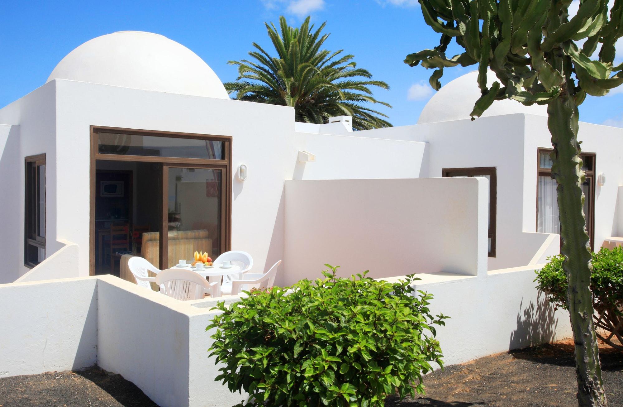 H10 Suites Lanzarote Gardens Costa Teguise Exterior photo